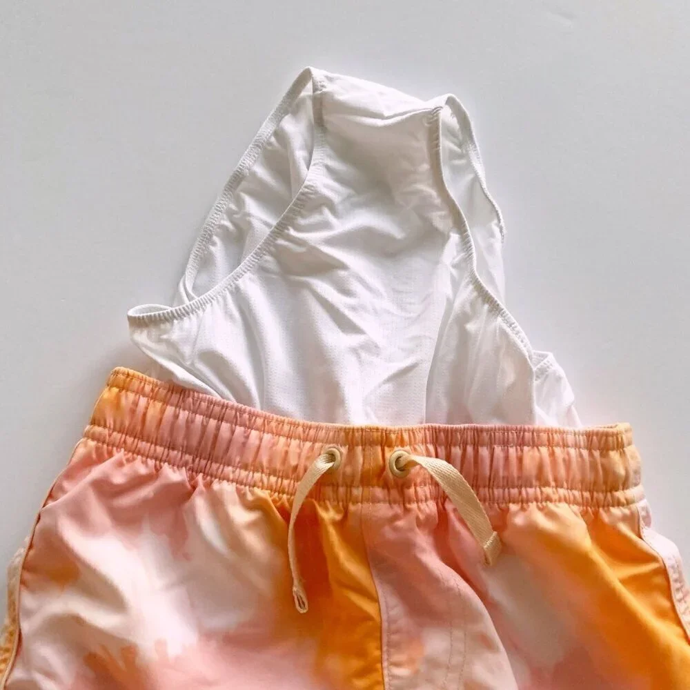 Hanna Andersson Boy Tie Dye Dolphin Swim Trunk Shorts 6-7 years 120 cm